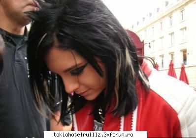 Bill's new hairstyle - haha da tot nu place sh sper k poza asta chiar nu - Bill