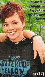 ~~Ce gen de fete ii plac lui Bill ?~~ - Pey din pozele p kre le am eu =(=(... se pare k - Bill
