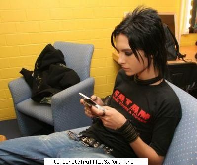 ~~Kre este cantecul vostru cu T.H. preferat?~~ - io nuh ma pot decide...ori rette mich / schrei - Tokio hotel