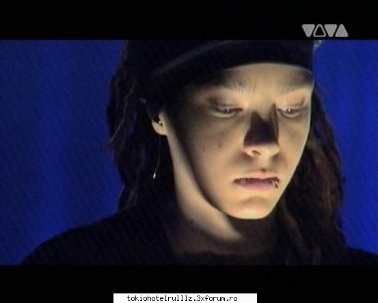 ~~Poveshti~~ - mai pune uite c fatza are tom park e fantoma - Tokio Hotel Fan-Arts
