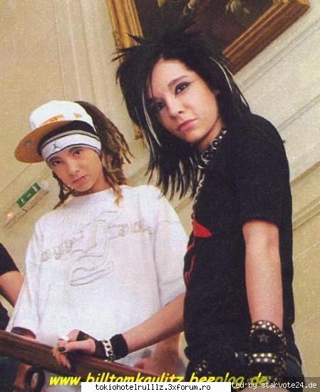 ~~Poz3 kool cu Bill~~ - or..chiar aja with his twin bro - Bill