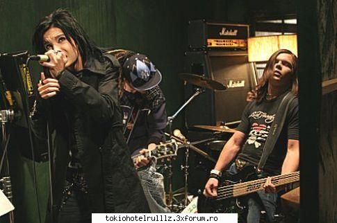 ~~Poze de la filmarea videoclipului ,,Rette mich"~~ - Reteeeeee mich :D:D:D:D - Tokio hotel