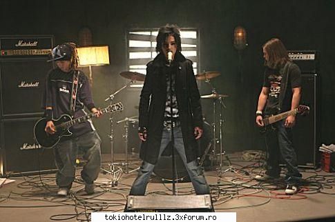 ~~Poze de la filmarea videoclipului ,,Rette mich"~~ - oh mein Gott..so kulll - Tokio hotel