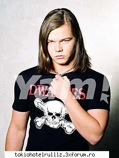 ~~Soper tare bass-ul lui Georg~~ - Scoate sunete frumoase bueeh.... k el canta la - Georg