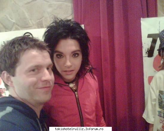 ~~T.H. ji fanele...~~ - Deci exista ji fani .... nu numai fane... ala d - Tokio hotel