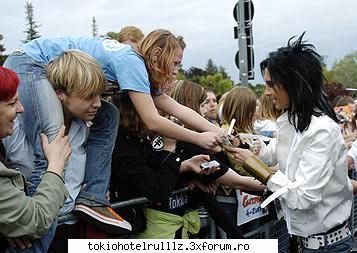 ~~T.H. ji fanele...~~ - oh mein Gott c disperataaa - Tokio hotel