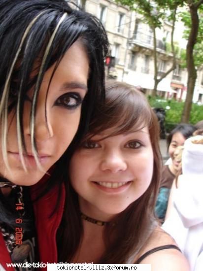 ~~T.H. ji fanele...~~ - O grasutza foarte zambareatza - Tokio hotel