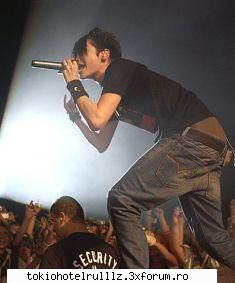 ~~Ultimele bombe =))~~ - Nu e imposibil.... Bill poate fi cu o fata mult - Tokio hotel